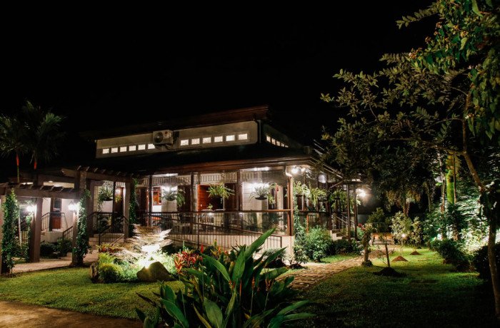 whole-villa
